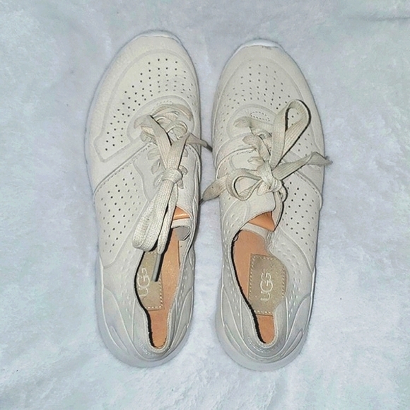 UGG Tye Sneaker Size Women's 8 - Picture 2 of 14